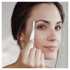 Discover the Braun FG1100 Bikini Trimmer – Precision Grooming for Perfect Confidence!
